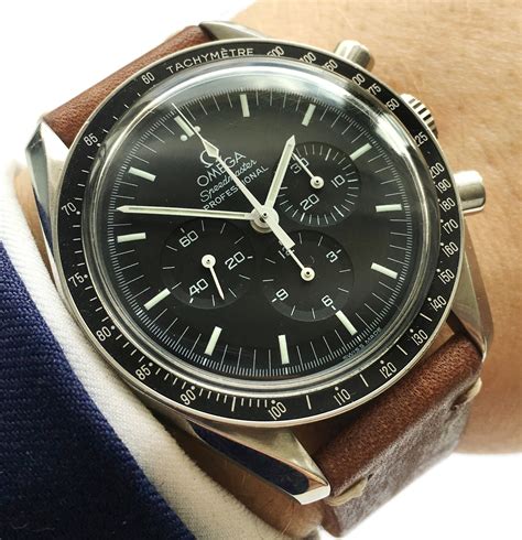 omega moonwatch 1861